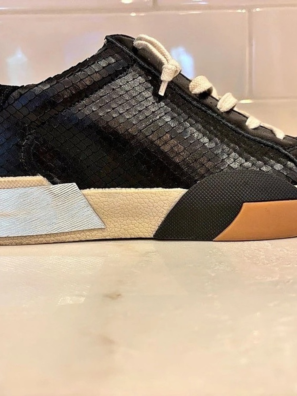 Dolce Vita Notice Sneaker Black & White Sneakers